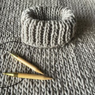 Sweater Weather❤️ Hurá! Zítra odesílám tenhle oversize rolák z hřejivé ovčí vlny v barvě Wild Mushroom. 🧶🐑🧶#klubcocz...