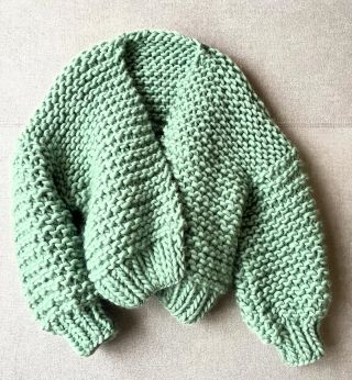 Poslední letošní 🎄🎁🎄. Kardigan short v barvě Eucalyptus Green. #kardigan #sweaterweather #christmas #knitting #handmade...